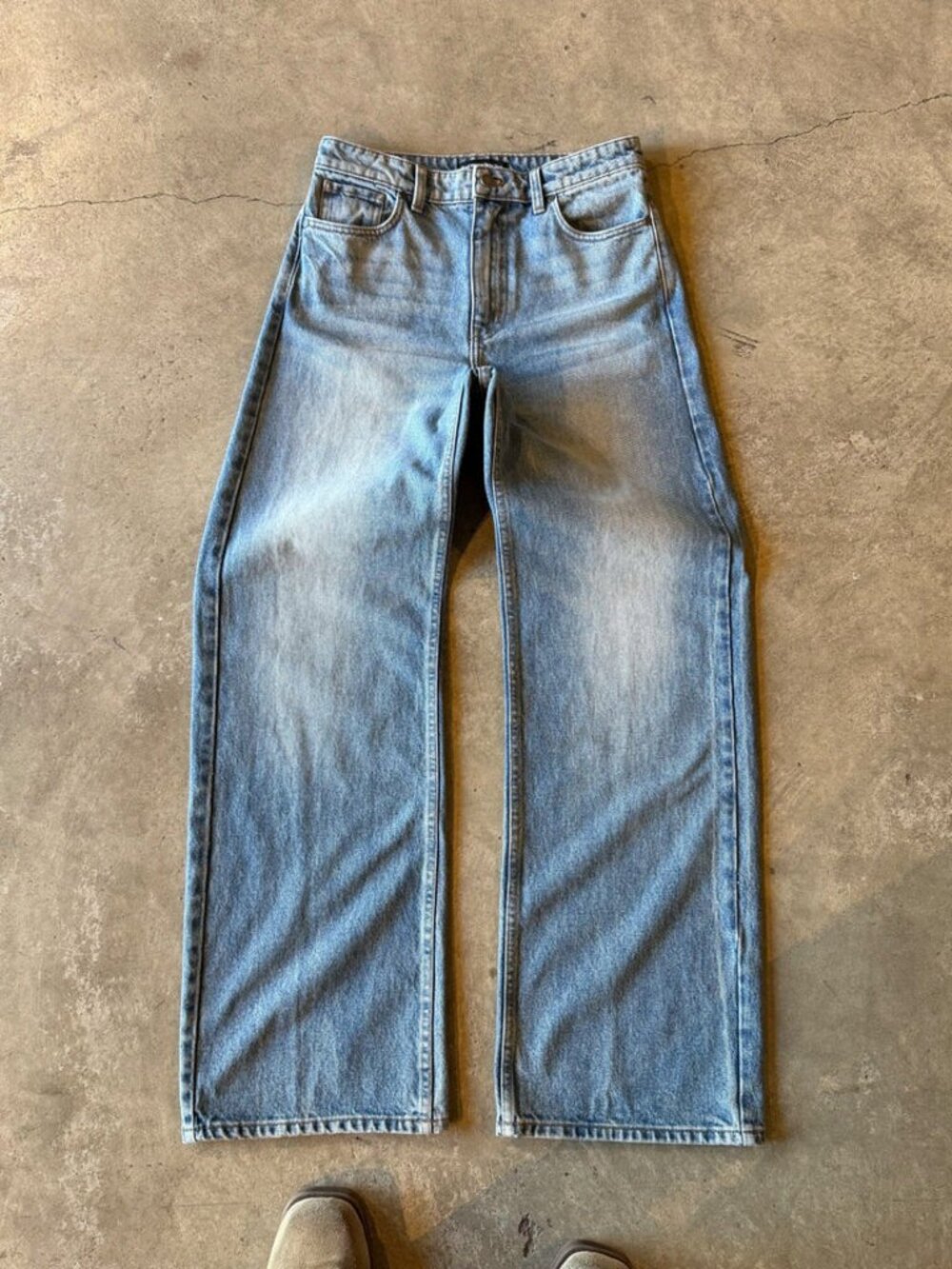 Pool House New York | Pasadena Dad Jeans | Straight-Leg | Vintage Light Blue